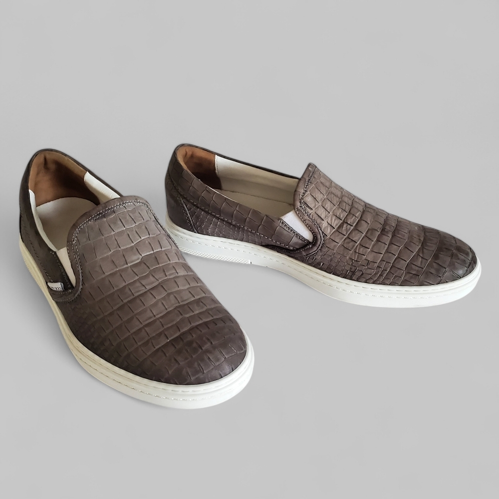 Jimmy Choo 42 Italy Leather Croc Embossed Quiet Luxury Slip On Low Top Loafers